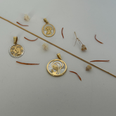 Medalla Oro Amarillo Oval Virgen Niña